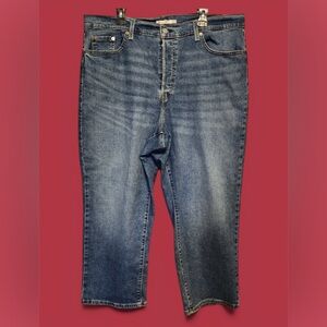 Levi's Women's High-Rise Straight Jeans - Light Blue Wash